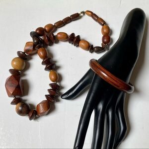 VINTAGE wood bead necklace & bracelet
